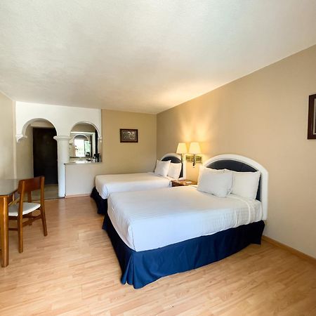 Hotel Gran Plaza & Convention Center Guanajuato Zewnętrze zdjęcie