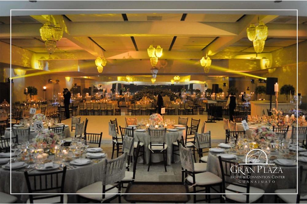Hotel Gran Plaza & Convention Center Guanajuato Zewnętrze zdjęcie