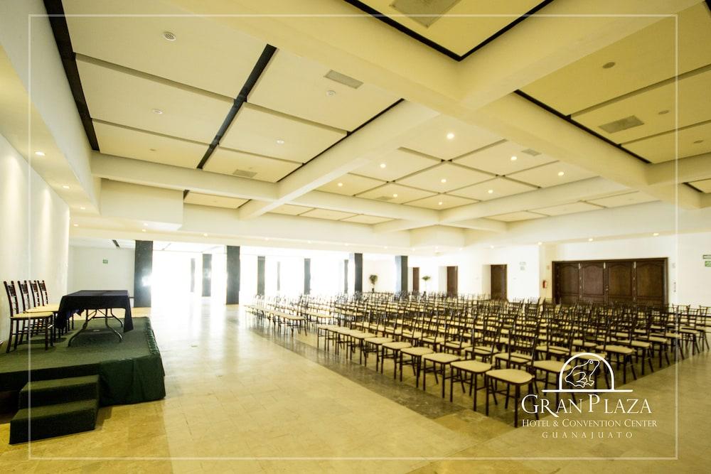Hotel Gran Plaza & Convention Center Guanajuato Zewnętrze zdjęcie