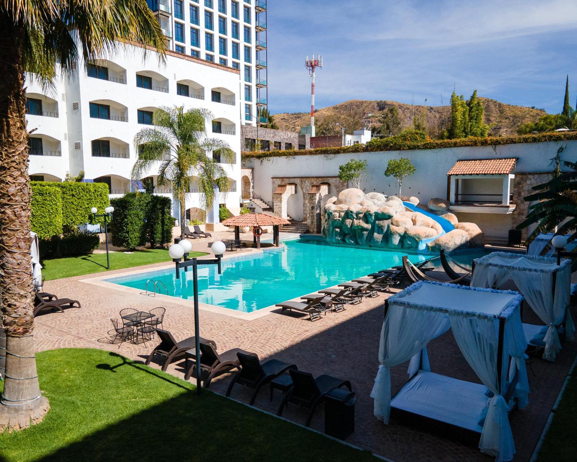Hotel Gran Plaza & Convention Center Guanajuato Zewnętrze zdjęcie