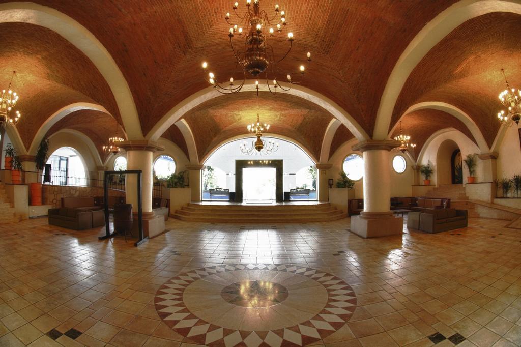 Hotel Gran Plaza & Convention Center Guanajuato Zewnętrze zdjęcie