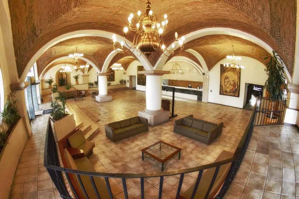 Hotel Gran Plaza & Convention Center Guanajuato Zewnętrze zdjęcie