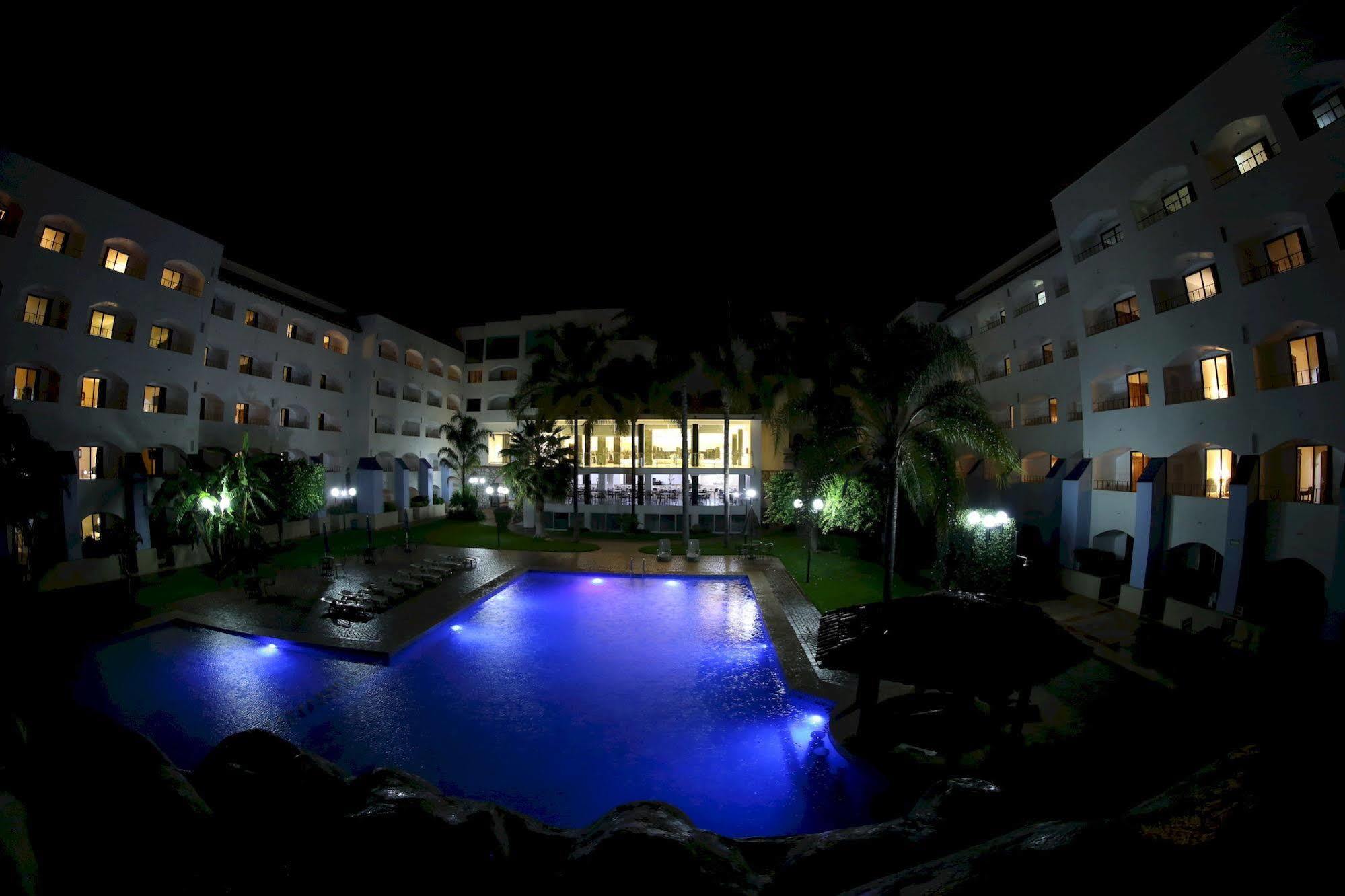 Hotel Gran Plaza & Convention Center Guanajuato Zewnętrze zdjęcie
