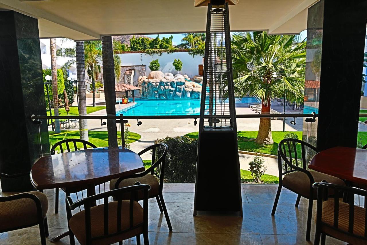 Hotel Gran Plaza & Convention Center Guanajuato Zewnętrze zdjęcie